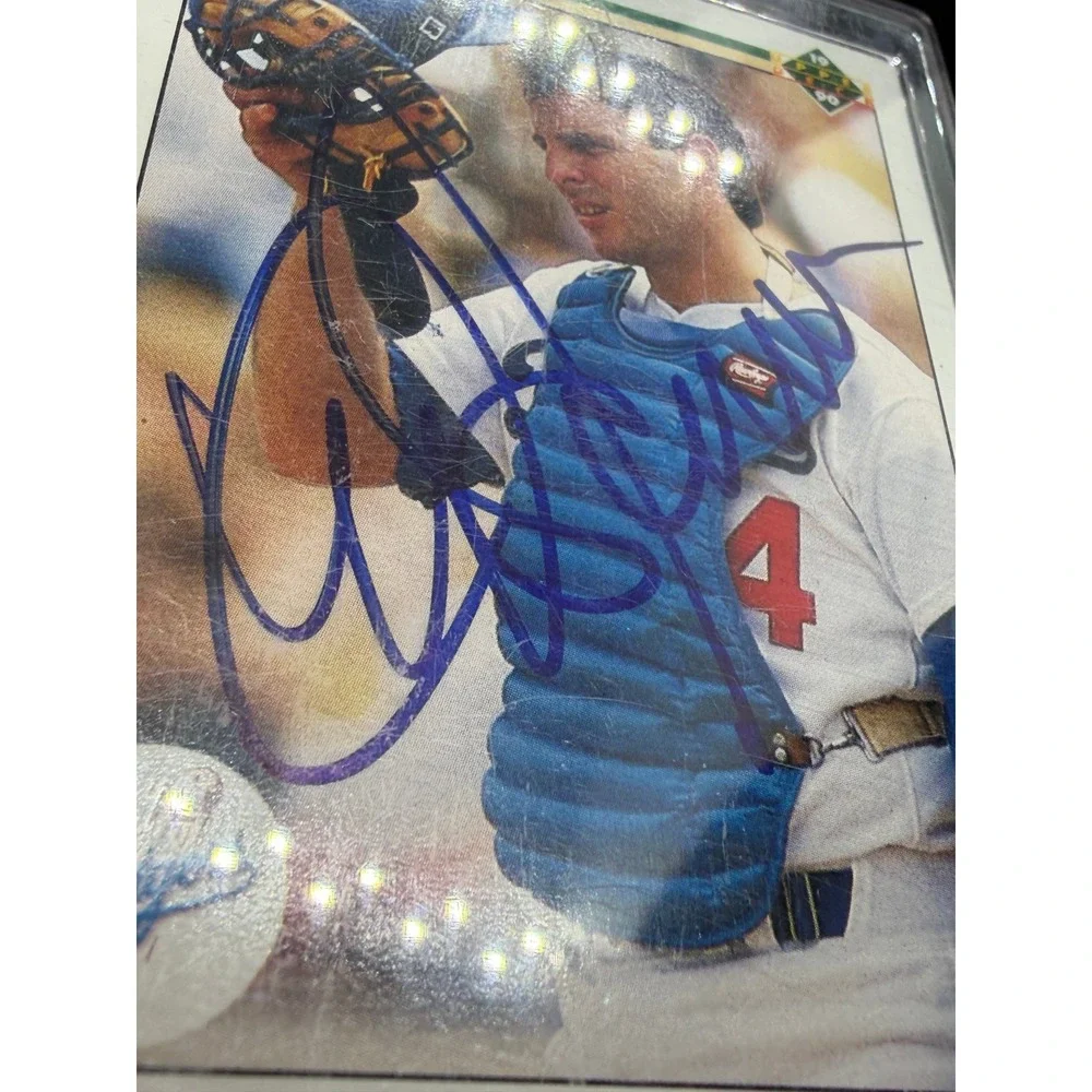 1990 Upper Deck Mike Scioscia Los Angeles Dodgers Signed Card 298 Blue Auto